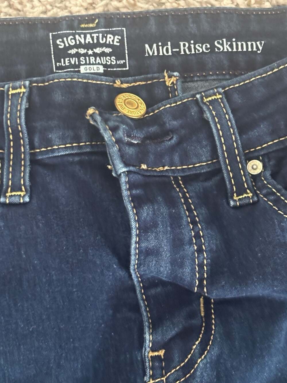 Levi Strauss Signature Gold Bundle Size 10 Mid-Rise Capri & Skinny Jeans - Picture 7 of 13